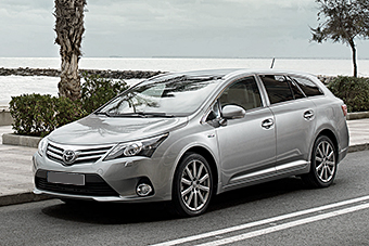toyota avensis private car